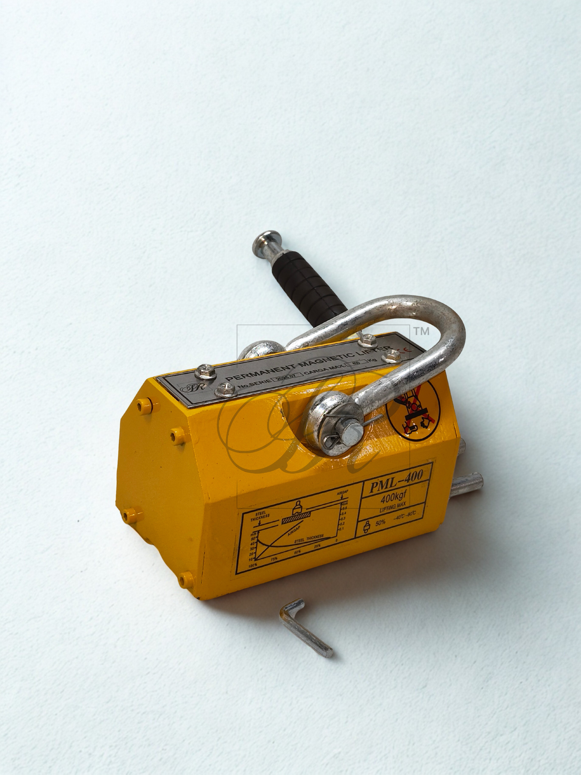 yellow permanent magnetic lifter with handle 
