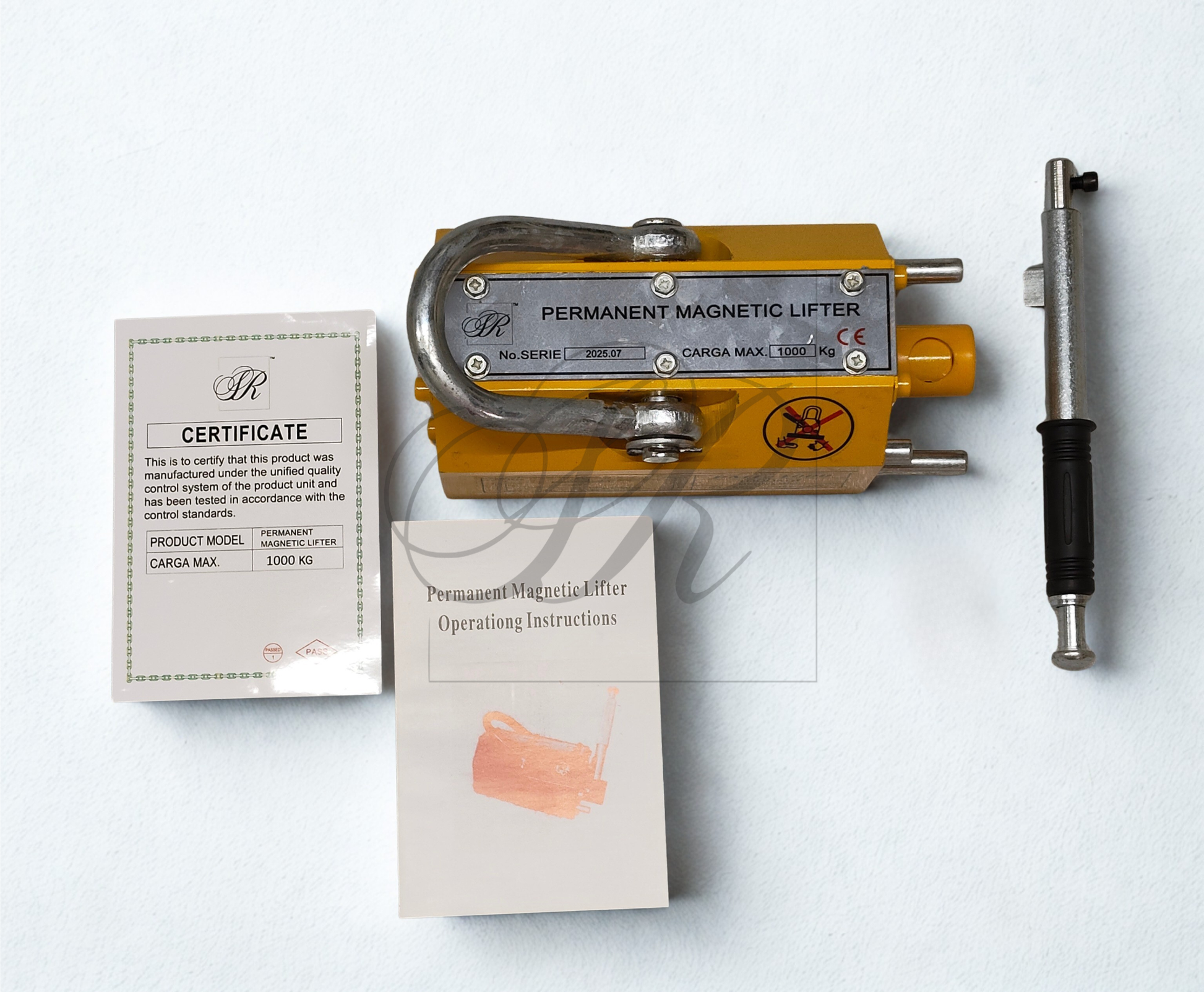 Permanent magnetic lifter with certificate, operating instructions, and a tool on a white background